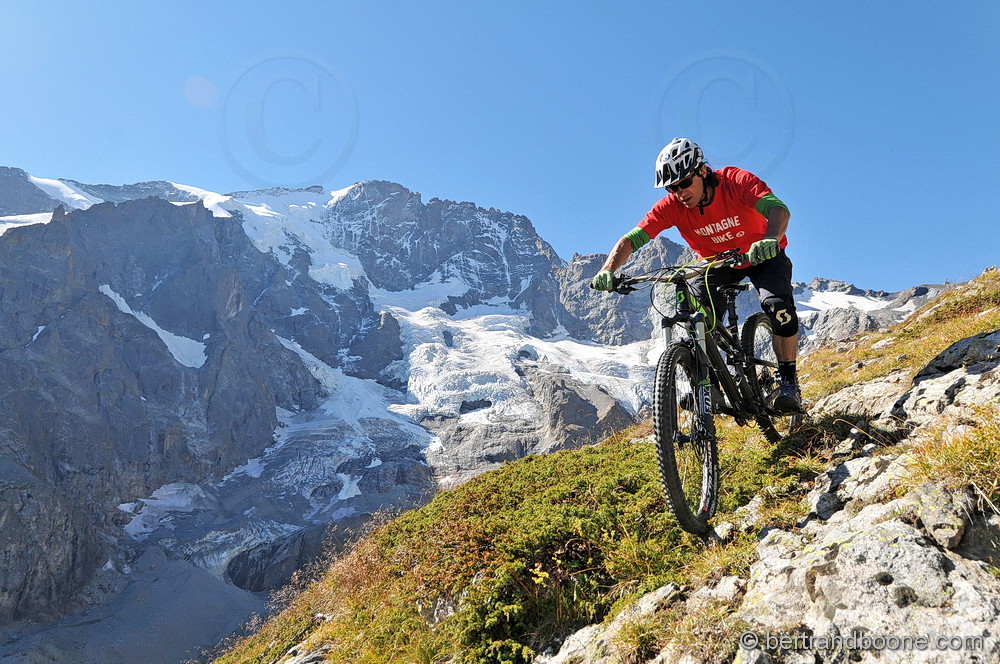 VTT dans les vallons de La Meije (05)