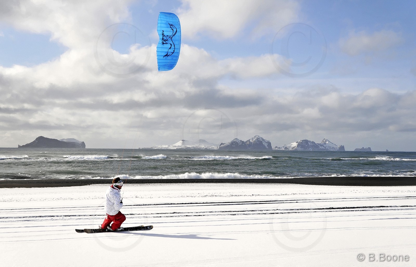 120317-031 © B.Boone