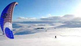 Pascal Joubert-snowkite en Norvege 2006