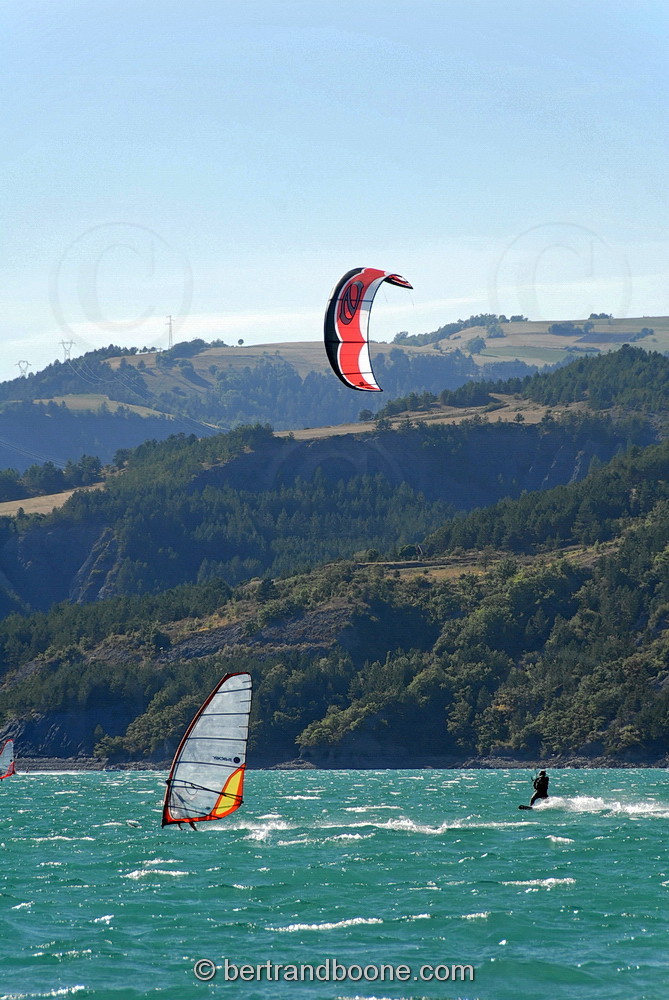 lac de serre-ponçon - hautes alpes - Fr