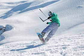 Romain Luppi - snowkite en Macedonia - Popova Shapka