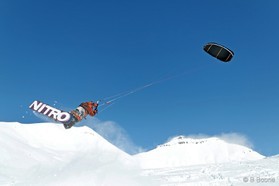 Etienne Lhote - snowkite a Gudauri - Georgie