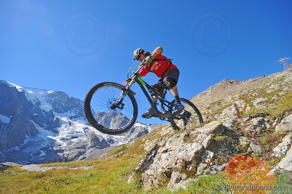 VTT dans les vallons de La Meije (05)