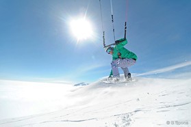 Romain Luppi - snowkite en Macedonia - Popova Shapka