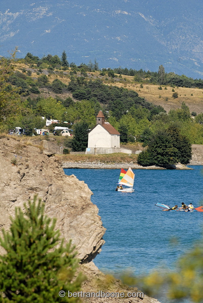 lac de Serre Ponçon - Hautes Alpes - France