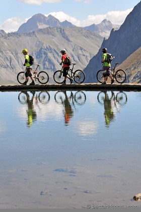 VTT dans les vallons de La Meije (05)