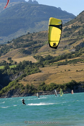 lac de serre-ponçon - hautes alpes - Fr