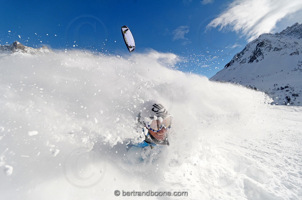 Jérome Josserand - snowkite au col du Lautaret (05) Fr