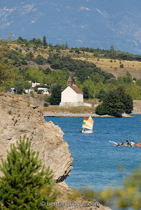 lac de Serre Ponçon - Hautes Alpes - France