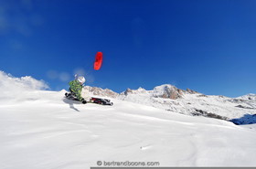 Jérome Josserand - snowkite au col du Lautaret (05)