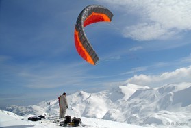 snowkite en Slovénie -Vogel