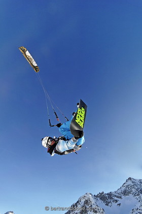 Snowkite Masters 2012 - col du Lautaret (05) France