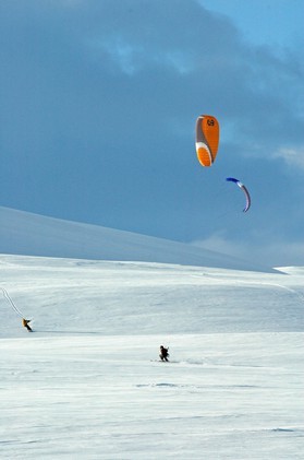 Fabio Ingrosso et P.Joubert-snowkite en Norvege 2006