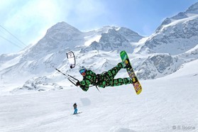 Romain Luppi - Simplon pass - snowkite en Suisse